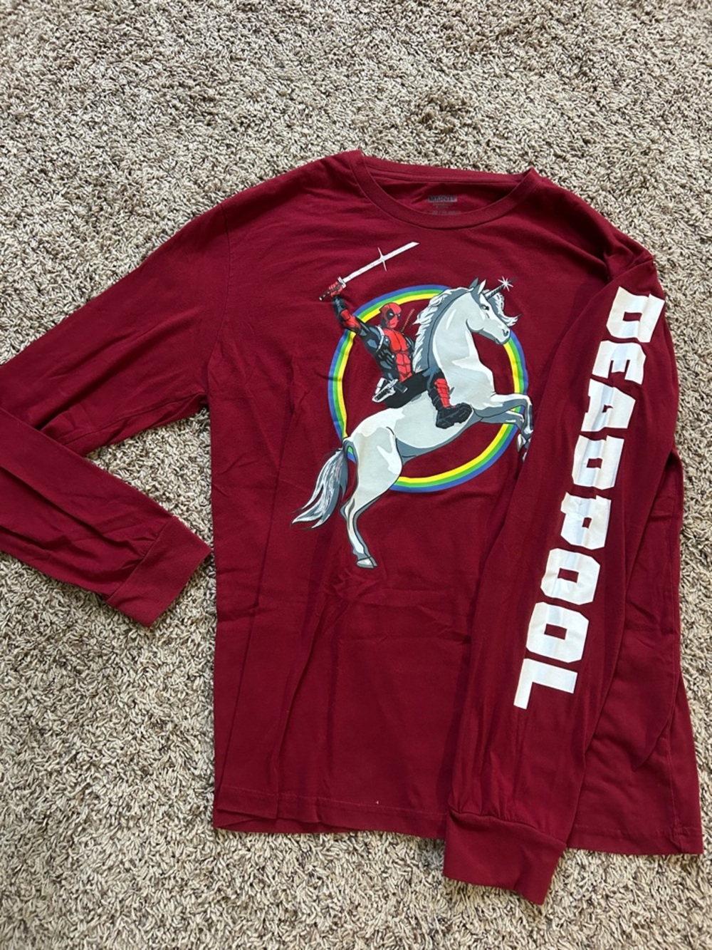 Men’s Deadpool Graphic Long Sleeve Tee - Red